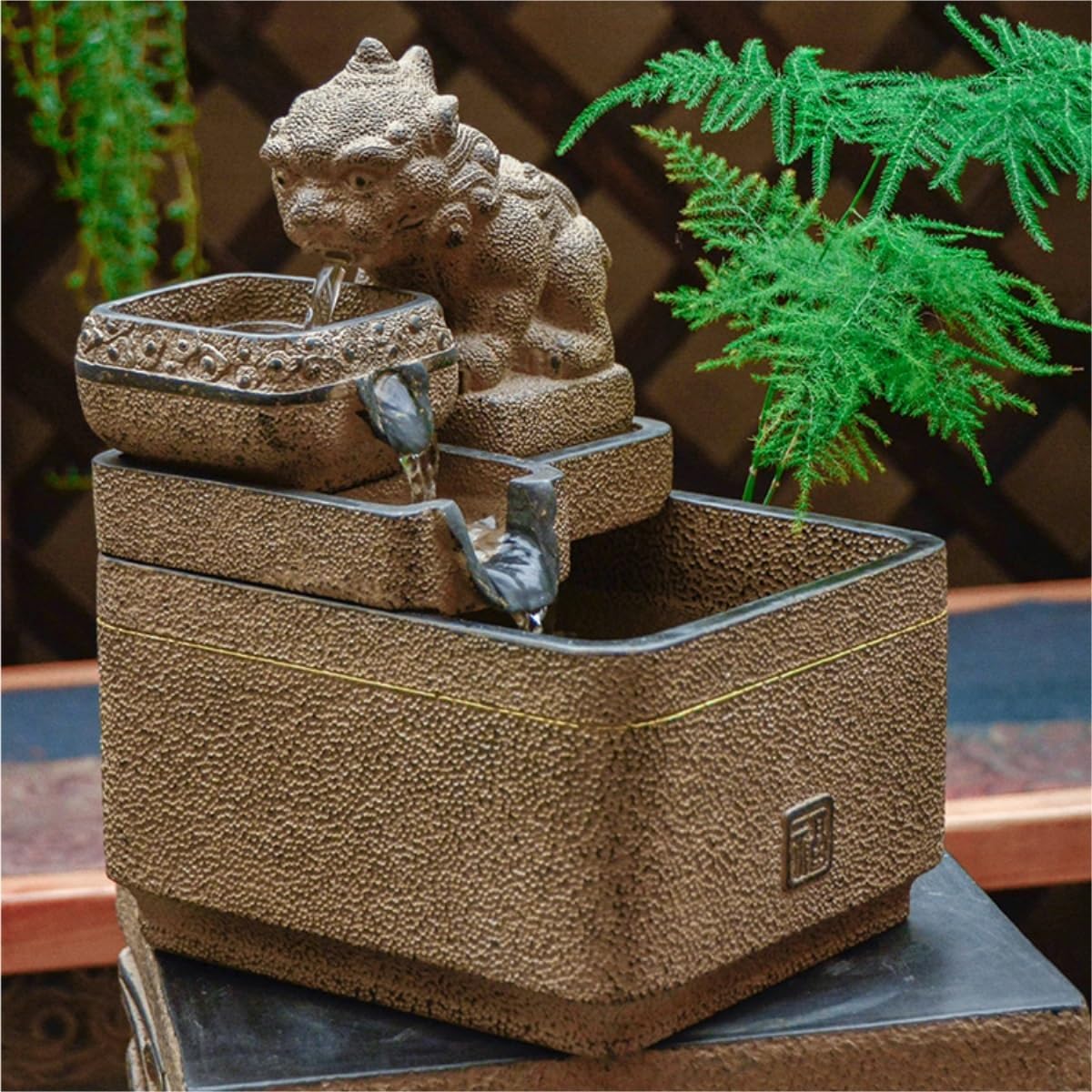 Eexbz Tabletop Water Fountain Home Office Decor