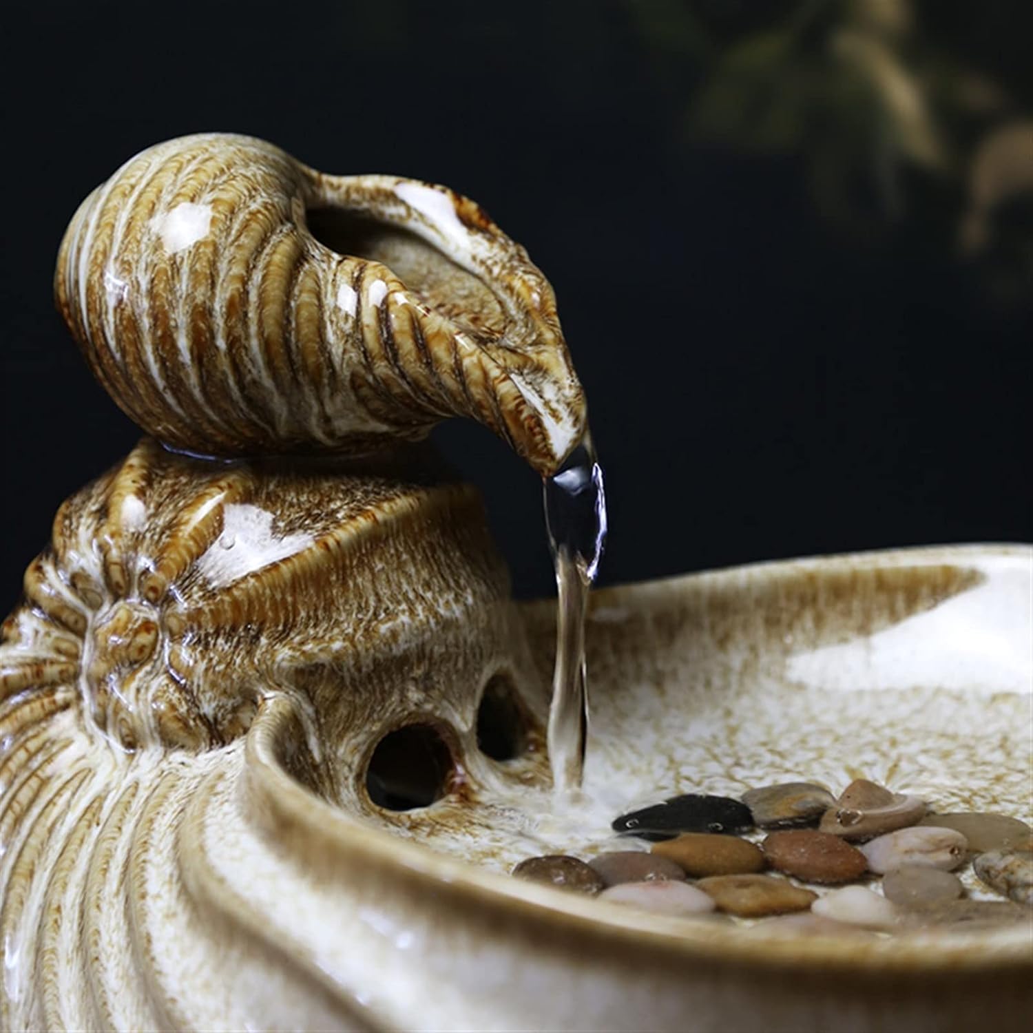 Tabletop Fountain with Conch Design for Home Office Decor