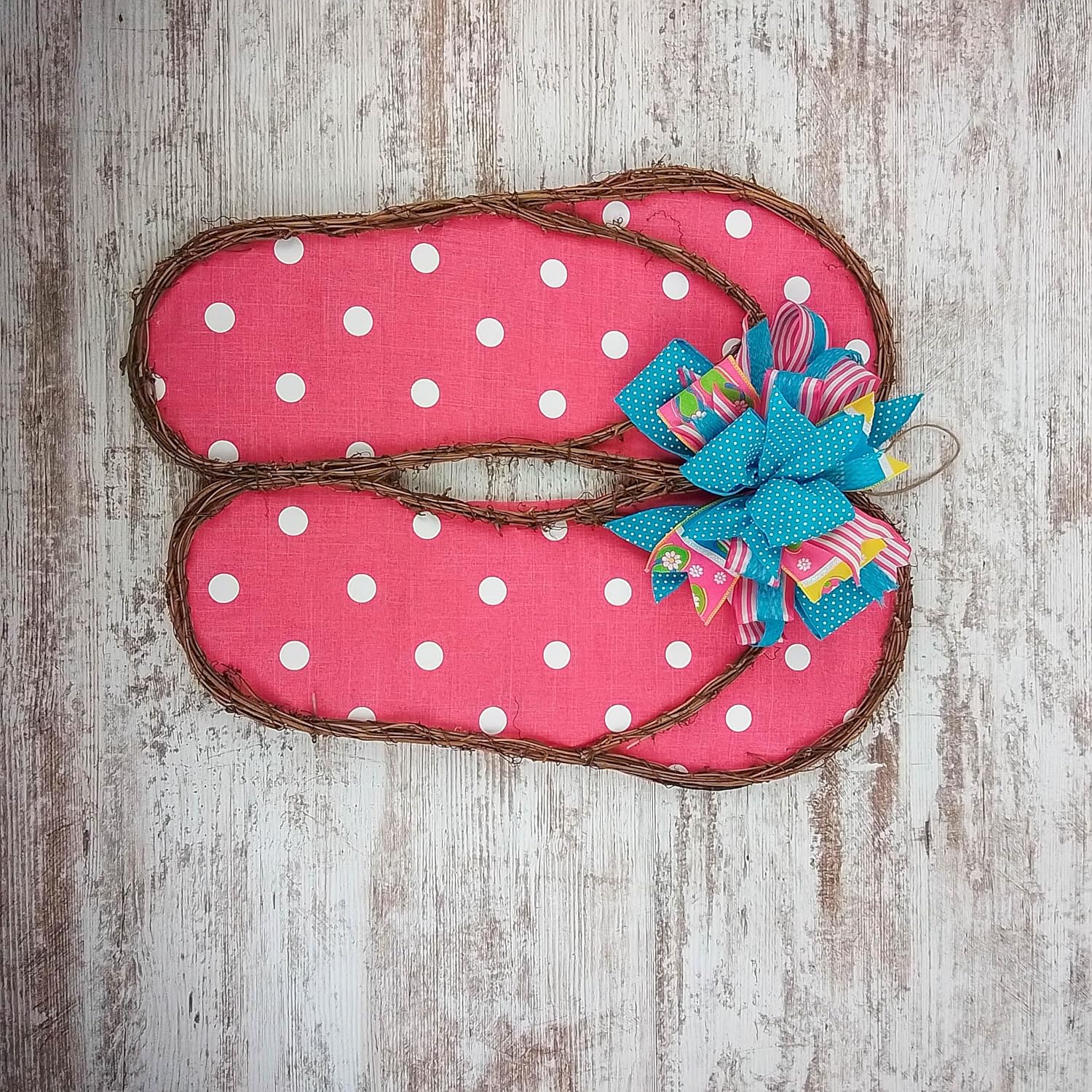 Spring Summer Flip Flop Wreath in Pink Fuschia